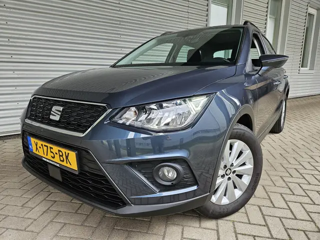 SEAT Arona 1.0 TSI Style Business Intense 2021 Benzine 2