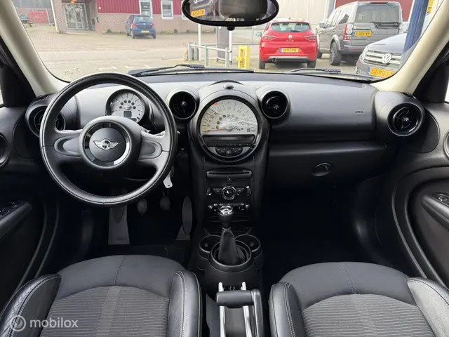 MINI Countryman 1.6 One Pepper 2013 Benzine 9
