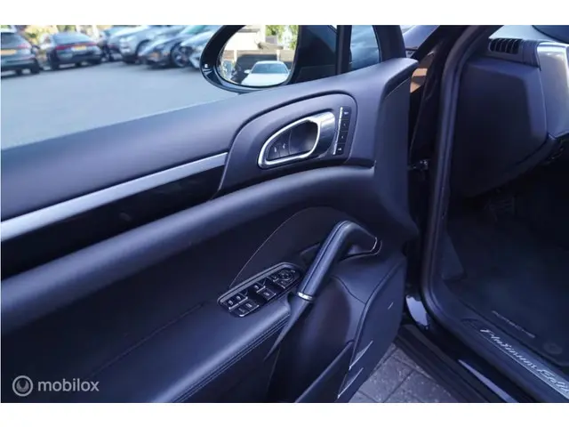 Porsche Cayenne 3.6 S 2015 Benzine 25