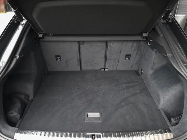 Audi Q3 Sportback 35 TFSI S Line 2024 Benzine 26