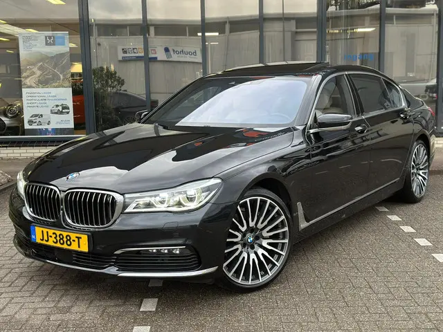 BMW 7 Serie 740Li High Executive 2016 Benzine