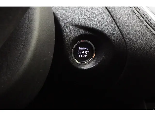 Opel Grandland X 1.2 Turbo Innovation 2019 Benzine 29