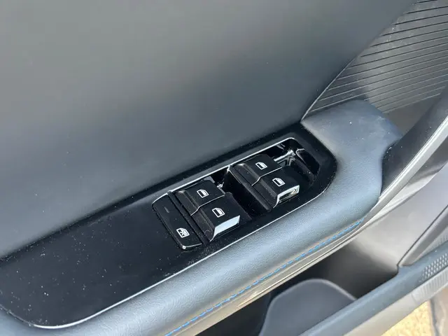 MG MG4 Electric Luxury 64 kWh 2024 Elektrisch 16