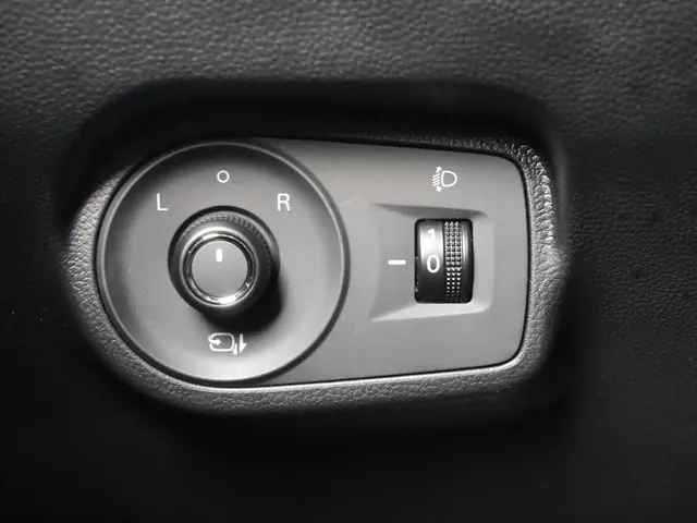 MG MG4 Electric Luxury 64 kWh 2023 Elektrisch 18