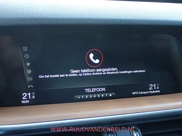 Alfa Romeo Stelvio 2.0T AWD First Edition 2017 Benzine 19