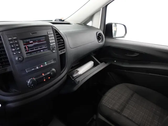 Mercedes-Benz Vito 114 CDI Lang Automaat 2020 Diesel 27