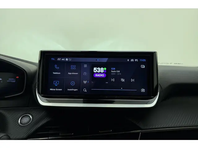 Peugeot 2008 1.2 Hybrid 136 Allure 2024 Hybride Benzine 23