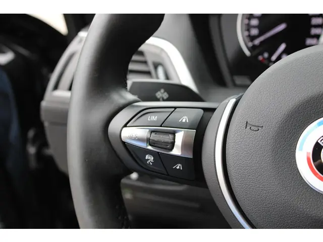 BMW 1 Serie 118i M Sport 2018 Benzine 12