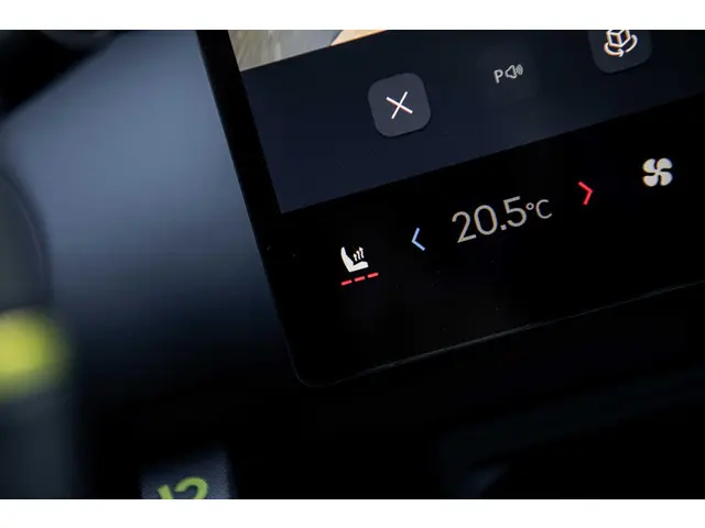 Lynk & Co 02 More 66 kWh 2025 Elektrisch 26