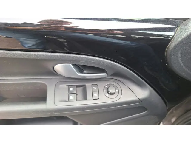 Volkswagen up! 1.0 BMT move up!*Airco*Cv* 2019 Benzine 6
