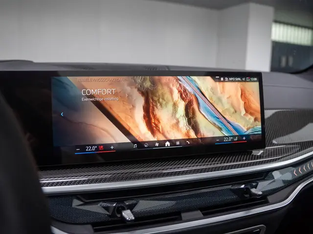 BMW X7 xDrive40i 2026 Benzine 51