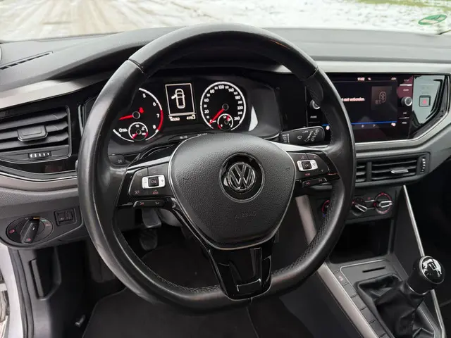 Volkswagen Polo 1.0 TSI Comfortline 2018 Benzine 14