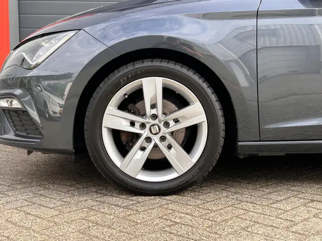 SEAT Leon 1.5 TSI FR 2020 Benzine 8