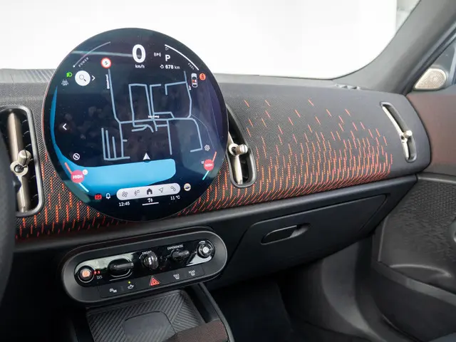 MINI Countryman C 2025 Benzine 11