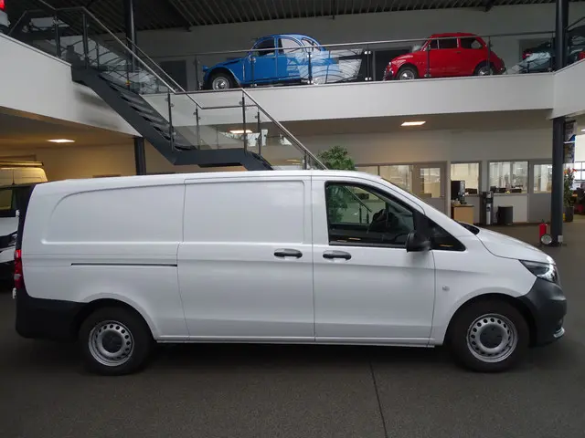 Mercedes-Benz Vito 116 CDI Extra Lang 2022 Diesel 5