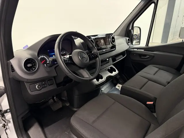 Mercedes-Benz Sprinter 317 CDI L4 Maxi 2024 Diesel 23