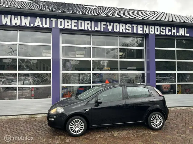 Fiat Punto Evo 1.2 Pop * 5 DRS * AIRCO * 2012 Benzine 2