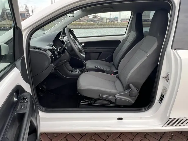 Volkswagen up! High Up! 2014 Benzine 11