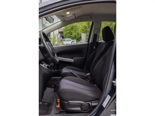 Mazda 2 1.3 Cool 2013 Benzine 18