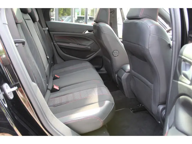 Peugeot 308 SW 1.2 PureTech GT-line 2017 Benzine 23