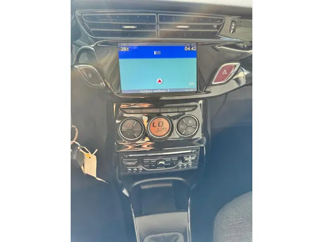 Citroën C3 1.2 PureTech Collection 2015 Benzine 17