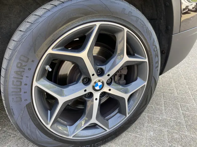 BMW X1 sDrive20i High Executive 2018 Benzine 7