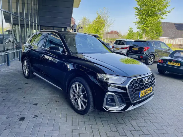 Audi Q5 40 TFSI S edition 2023 Hybride Benzine 13
