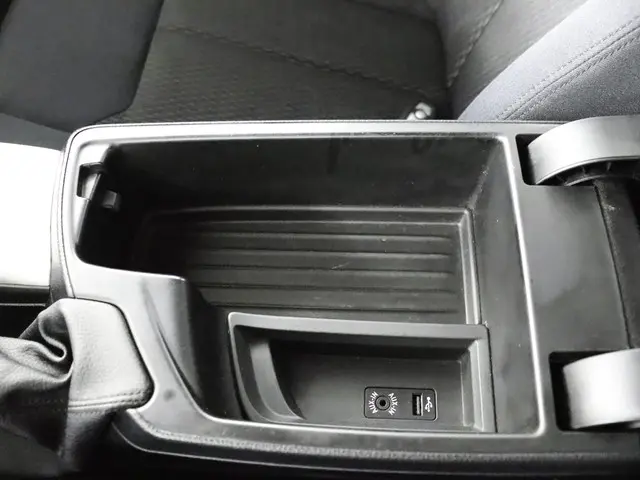 BMW 1 Serie 116i Business Limited Edition 2012 Benzine 48