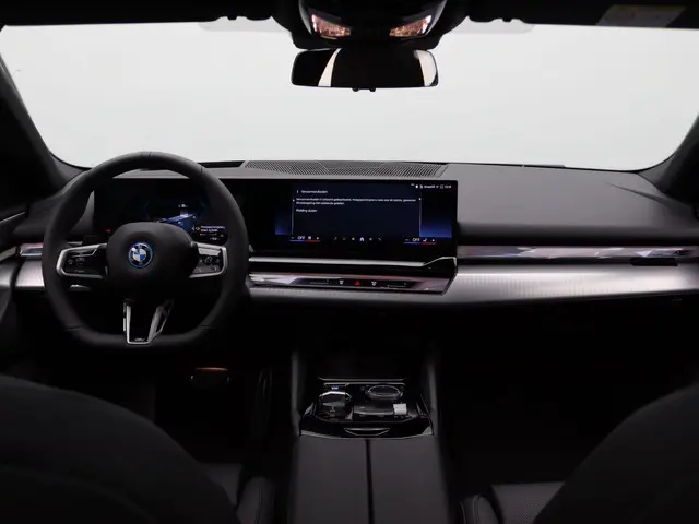 BMW i5 eDrive40 2026 Elektrisch 6