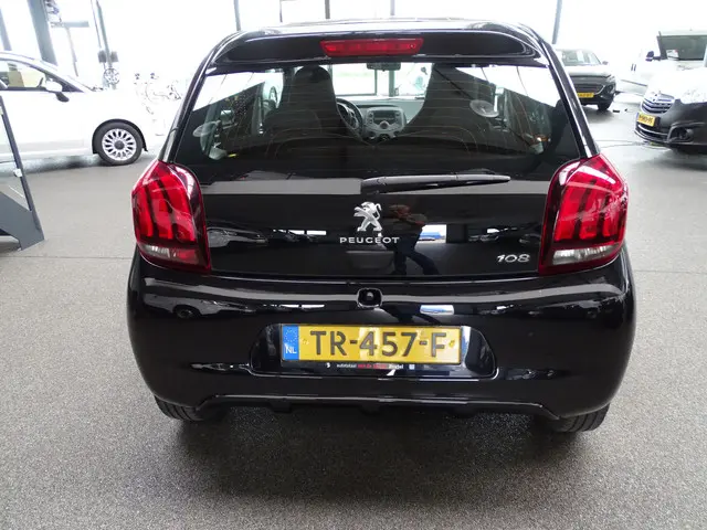 Peugeot 108 1.0 e-VTi Active 2018 Benzine 4