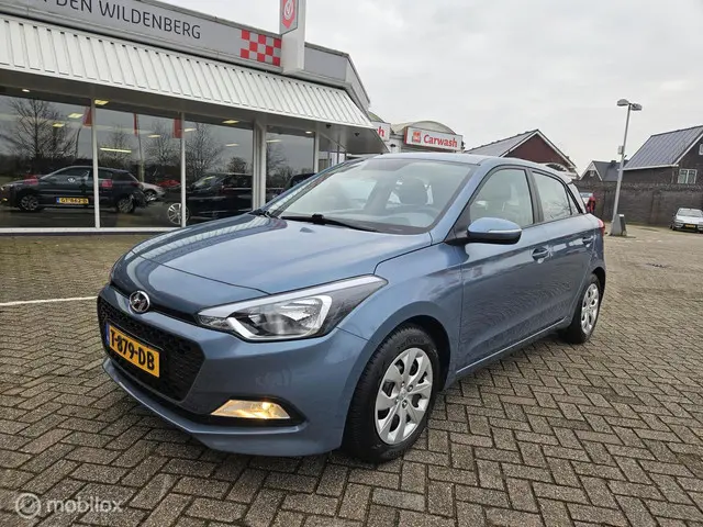 Hyundai i20 1.4i i-Vision 2015 Benzine 5