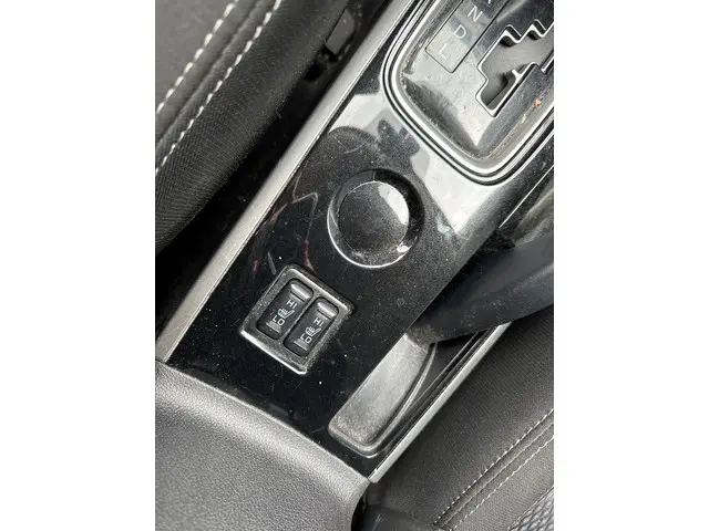 Mitsubishi Outlander 2.0 Connect Pro 2017 Benzine 29