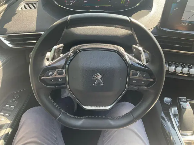 Peugeot 3008 1.6 HYbrid 300 Allure 2022 Hybride Benzine 11