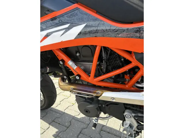 KTM 690 SMC R SMC-R 2023 Benzine 11