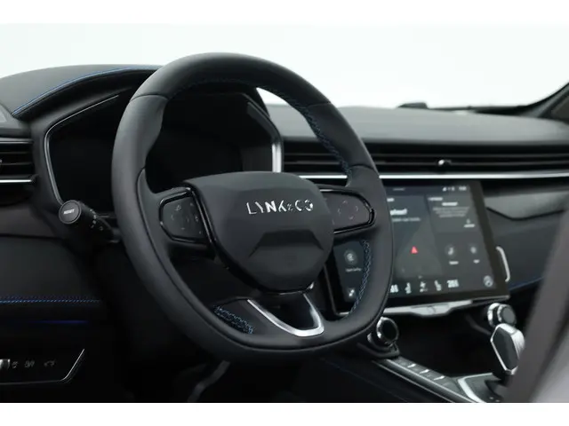 Lynk & Co 01 1.5 2023 Hybride Benzine 7