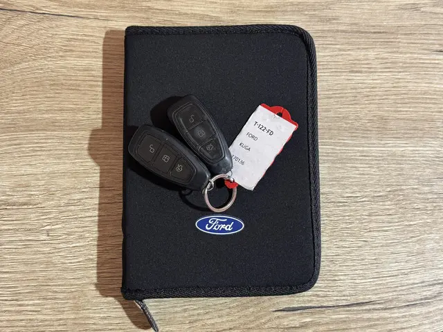 Ford Kuga 1.5 Titanium 2015 Benzine 9