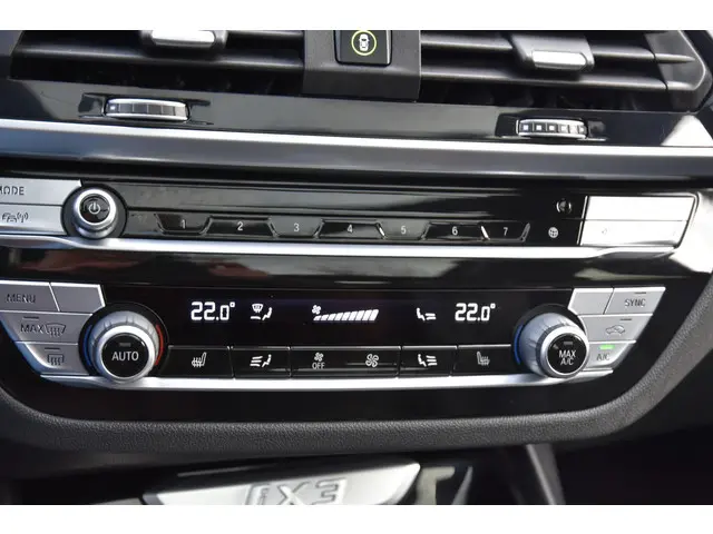 BMW iX3 High Executive 80 kWh 2021 Elektrisch 15