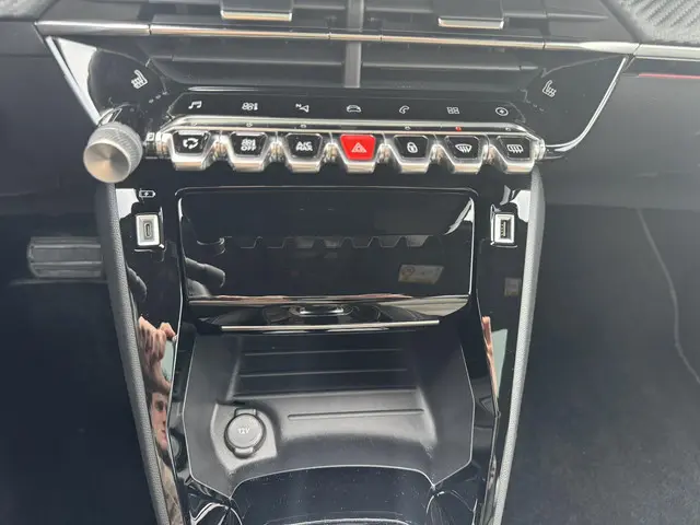 Peugeot e-2008 EV Allure 50 kWh 2020 Elektrisch 20