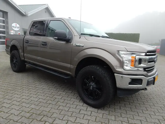 Ford F-150 5.0Ltr V8 4X4 6 pers. Crew cab 2019 LPG/Gas 2
