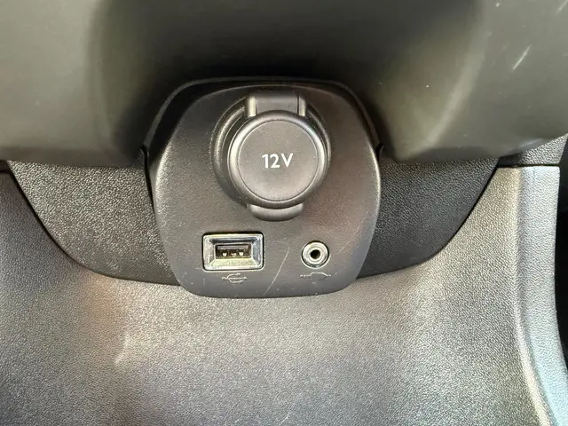 Peugeot 108 1.0 e-VTi Active lage km-stand!!! 2016 Benzine 19