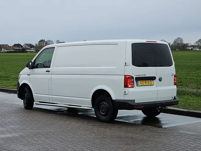 Volkswagen Transporter 2.0 TDI 2015 Diesel 6