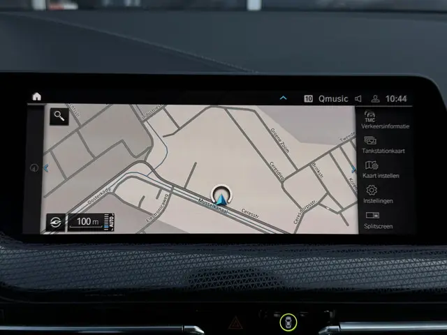 BMW 1 Serie 118i Executive Edition 2019 Benzine 15