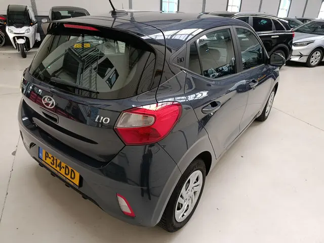 Hyundai i10 1.0 Comfort 2022 Benzine 11