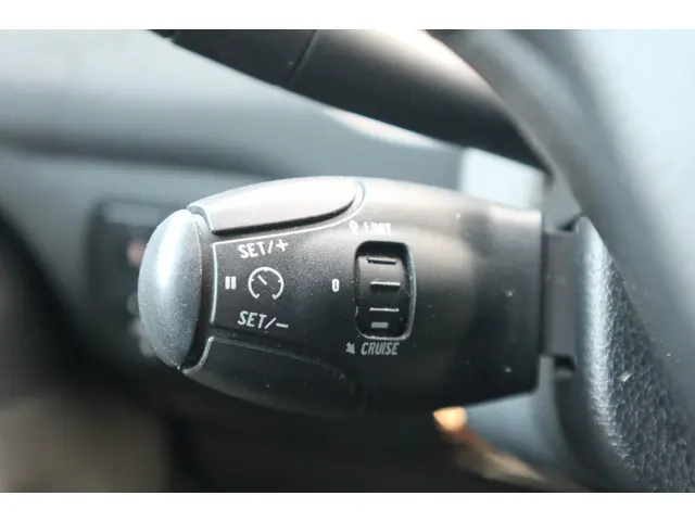 Citroën Berlingo 1.6 BlueHDI 75 Club 2018 Diesel 28
