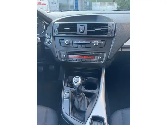 BMW 1 Serie 114i Business+ 2013 Benzine 12