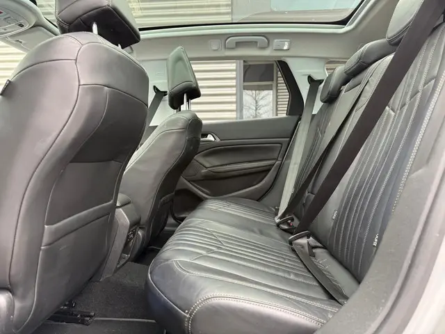 Peugeot 308 SW 1.2 e-THP Allure 2015 Benzine 14