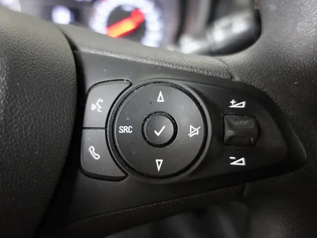 Opel Combo 102pk L1H1 2023 Diesel 17