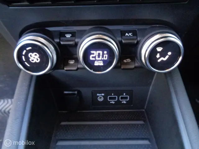 Renault Captur 1.3 TCe Initiale Paris 2023 Benzine 25