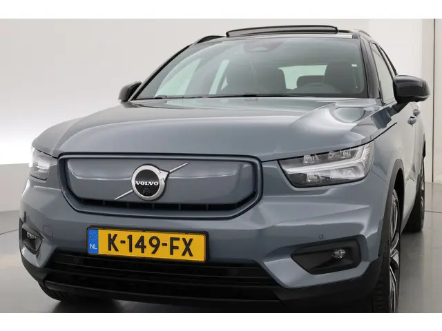 Volvo XC40 Recharge P8 AWD R-Design 2020 Elektrisch 38