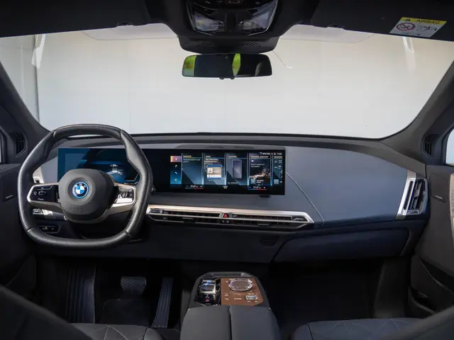 BMW iX xDrive50 2023 Elektrisch 9